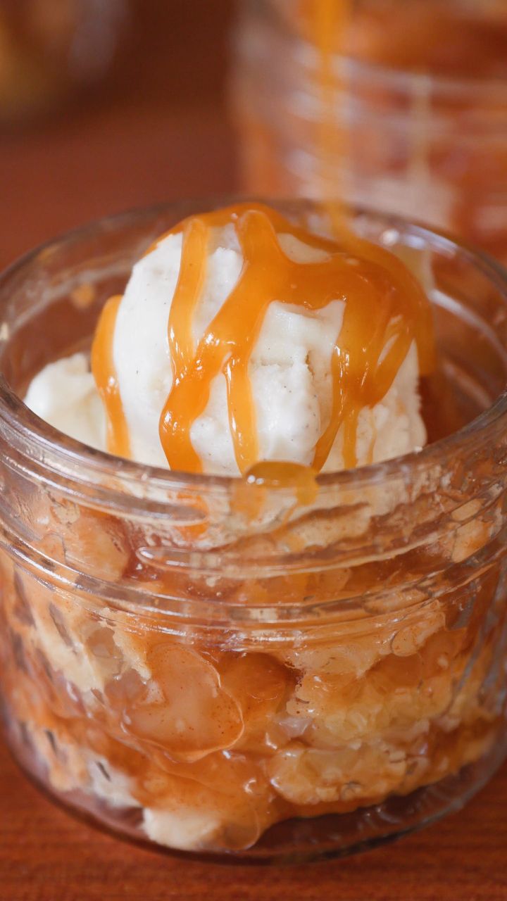 Instagram post by @katieaubincooks for Evite. Caption reads: [...] this Thanksgiving or save a broken one!....