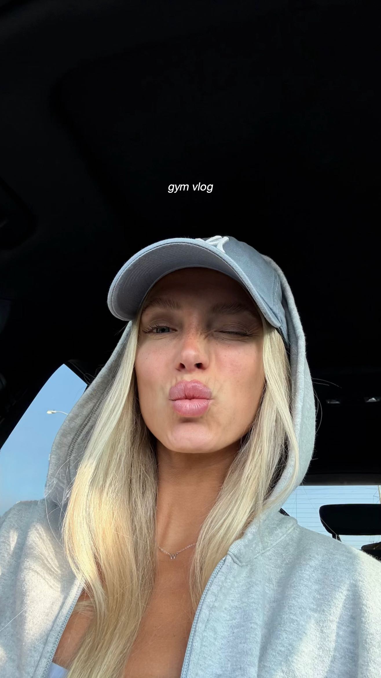 Instagram post by @michellemazul for PEScience. Caption reads: [...] elevate short 09.23 🦋 @alphalete +....