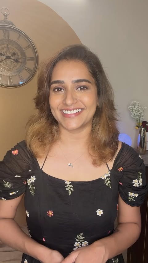 Instagram post by @me_jackline for Vilvah. Caption reads: #Ad Undereye cream - @vilvah_ . Click to buy it-....