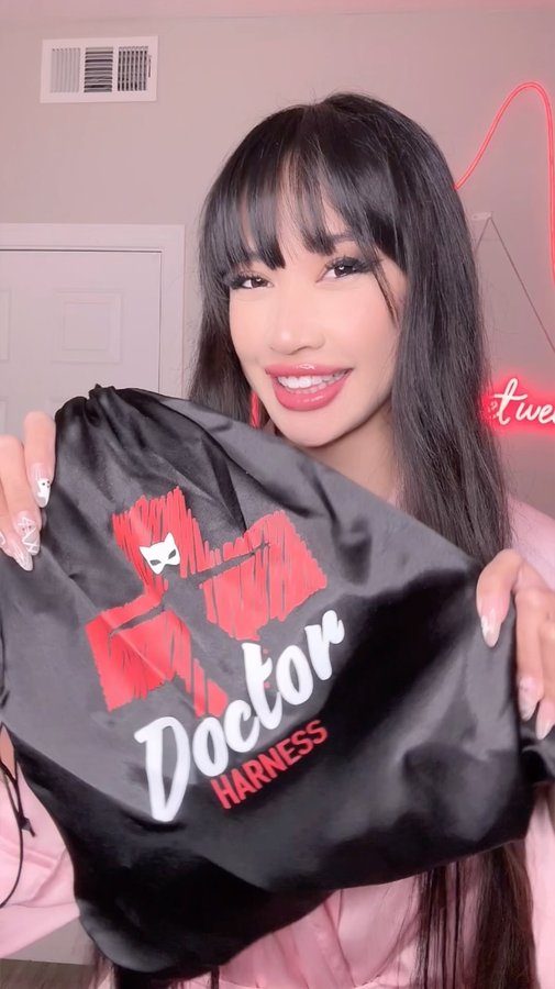 Instagram post by @amyfabooboo for DrHarness. Caption reads: Loving the Grace harness from @dr.harness 😮‍💨🖤....