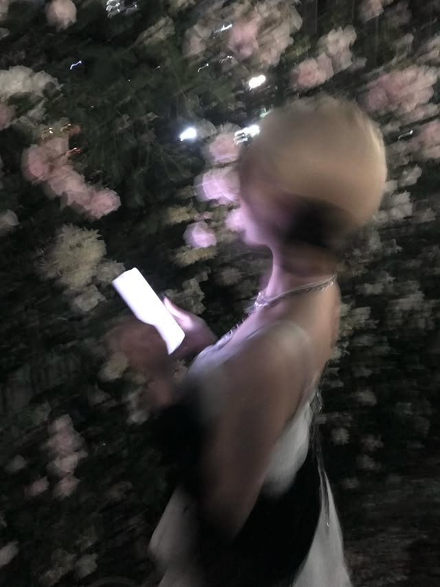 Instagram post by @___mirk_ for Aíam. Caption reads: ‪🥀⋆* ⁡ @aiam.beauty のフレグランスは....