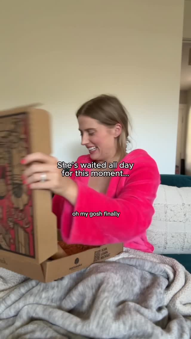 Instagram post by @annalee15 for Wonderbelly. Caption reads: Came for the pizza. Stayed for the Wonderbelly.....