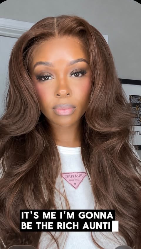 Instagram post by @kiarawhiteside for Arabella Hair. Caption reads: [...] complicated . Especially with this....
