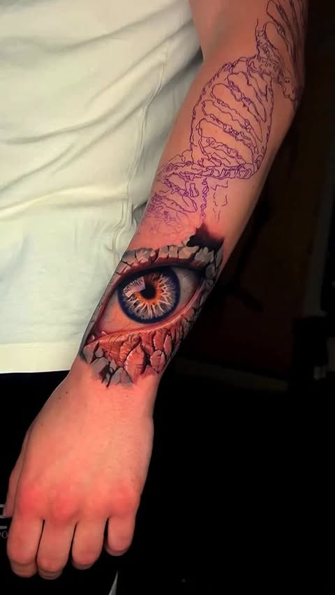 Instagram post by @mattiabraga__ for EMALLA Official. Caption reads: ARM IN PROGRESS Sponsored by @emalla.official....