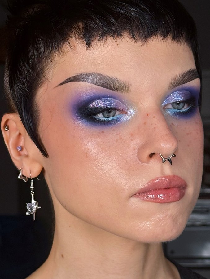 Instagram post by @starbyrd.makeup for LYS Beauty. Caption reads: [...] pastel dream eyeliner in powder blue -....