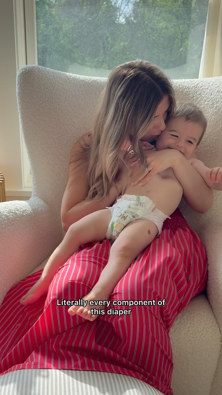 Instagram post by @absalz for Honest. Caption reads: PSA @honest has NEW & improved diapers and they’re....