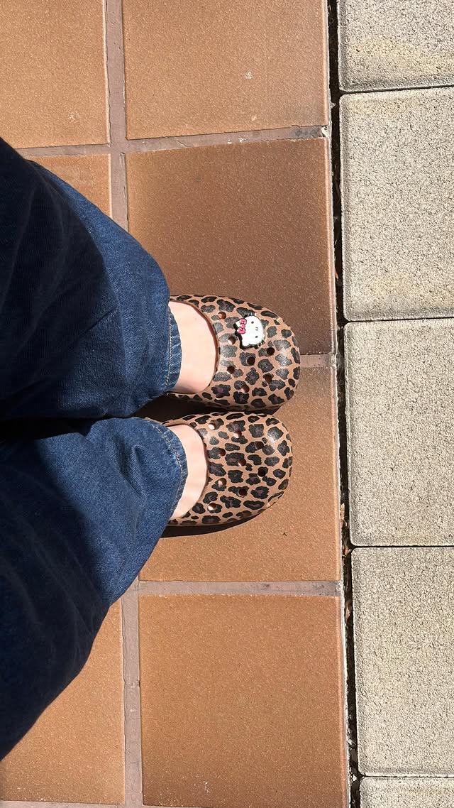 Instagram post by @nataschenlampe for Crocs. Caption reads: [...] & I even got a hello kitty jibbitz from....
