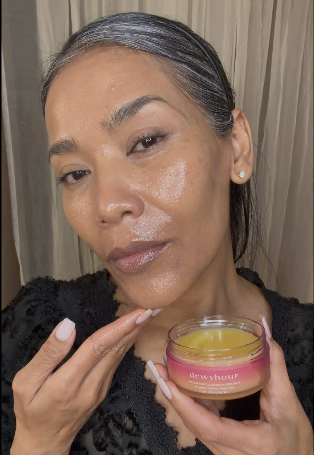 TikTok post by @zinniebloom for Kimuse. Caption reads: [...] deep cleanse without dryness. [gifted]....