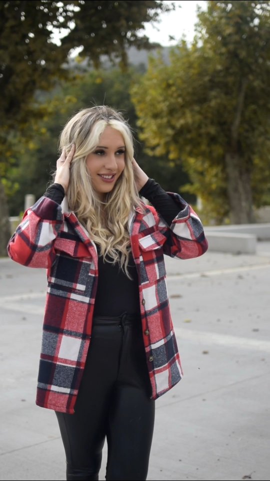 Instagram post by @eleine_pereira for LightInTheBox. Caption reads: Fall fashion 🍁 @lightinthebox....