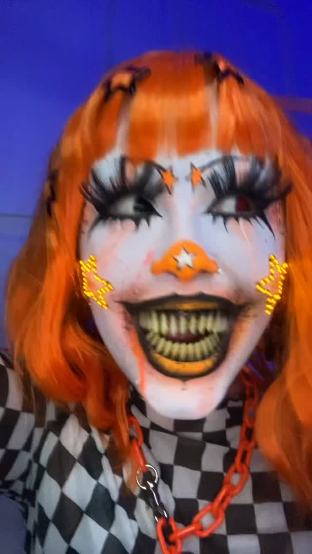 Instagram post by @luciateursoul for Eyemoody. Caption reads: @eyemoody.official contacts “pure black” use code....