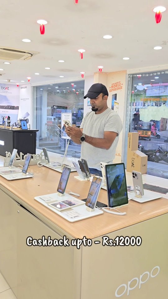 Instagram post by @rockywithdivi for Poorvika. Caption reads: Zero down payment with 24 months no cost....