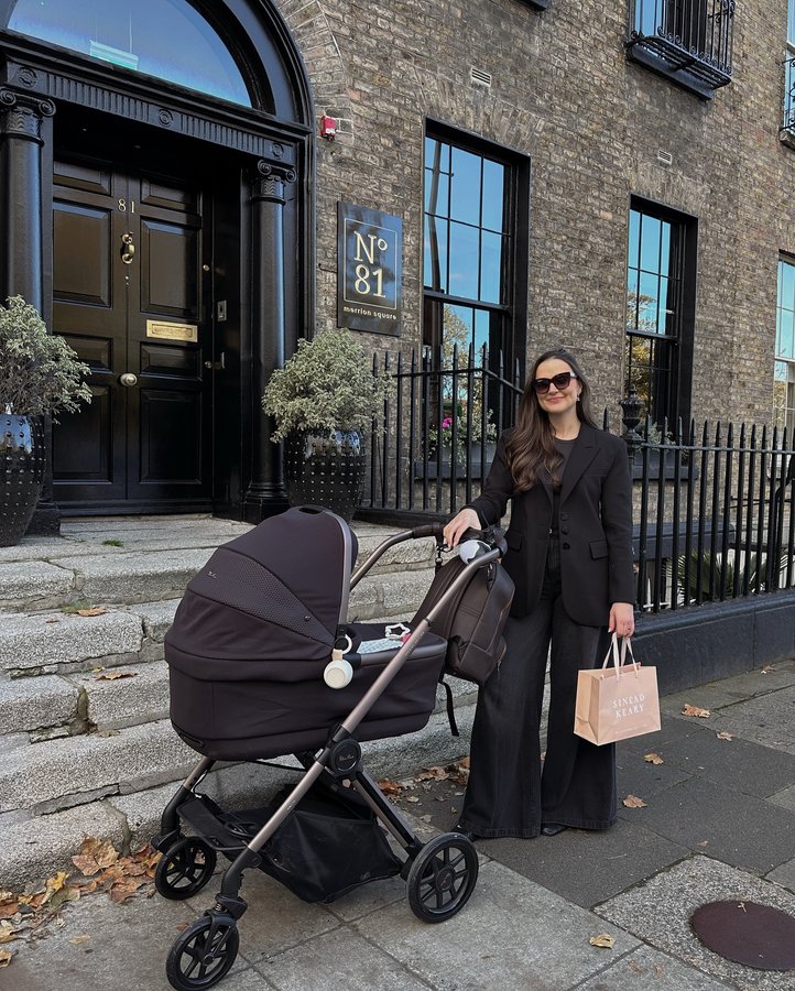 Instagram post by @niamh_osullivan for Sinead Keary. Caption reads: [...] a gorgeous afternoon celebrating the....
