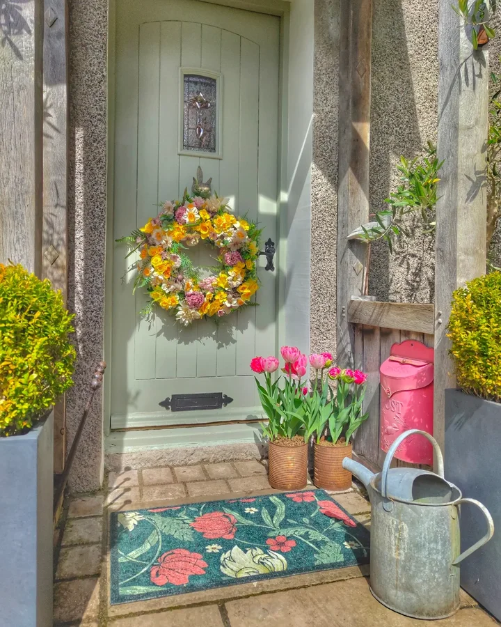 Instagram post by @cottagebythetarn for Artsy Mats. Caption reads: [...] today of my lovely new mat from @artsymatsuk....