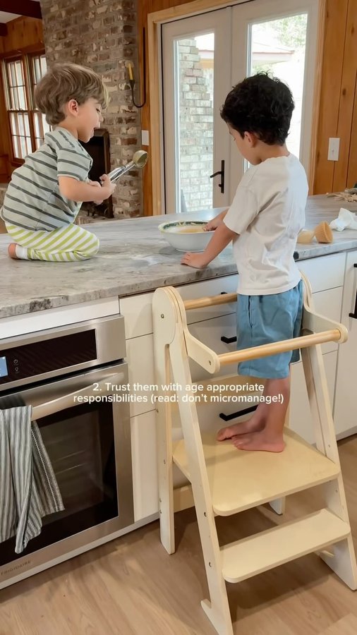 Instagram post by @amandasdemelo for Piccalio. Caption reads: “Every time I have a big to do list for the day, I....