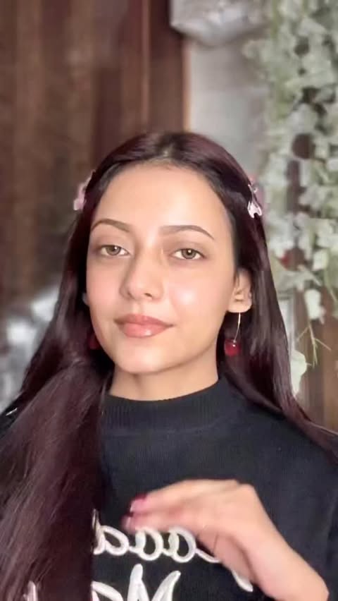 Instagram post by @alinahasan__ for Blue Heaven Cosmetics. Caption reads: Christmas glow, merry moments & a touch of Blue....