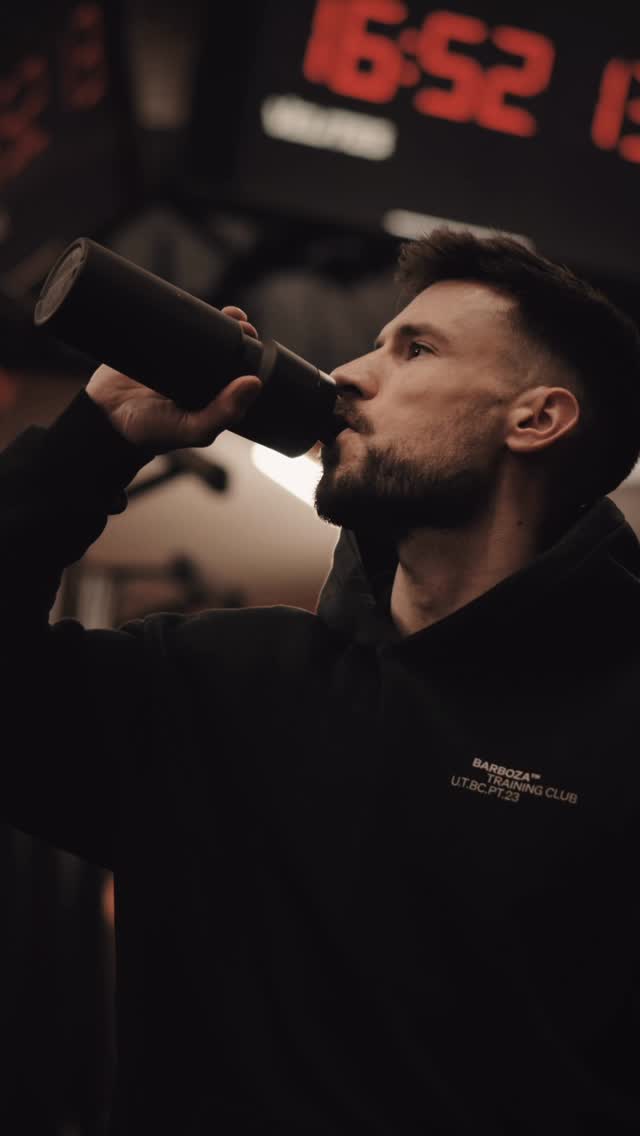 Instagram post by @david.nicke for XXL Nutrition. Caption reads: [...] Lock in. 🔒 

Werbung - Fueled by....