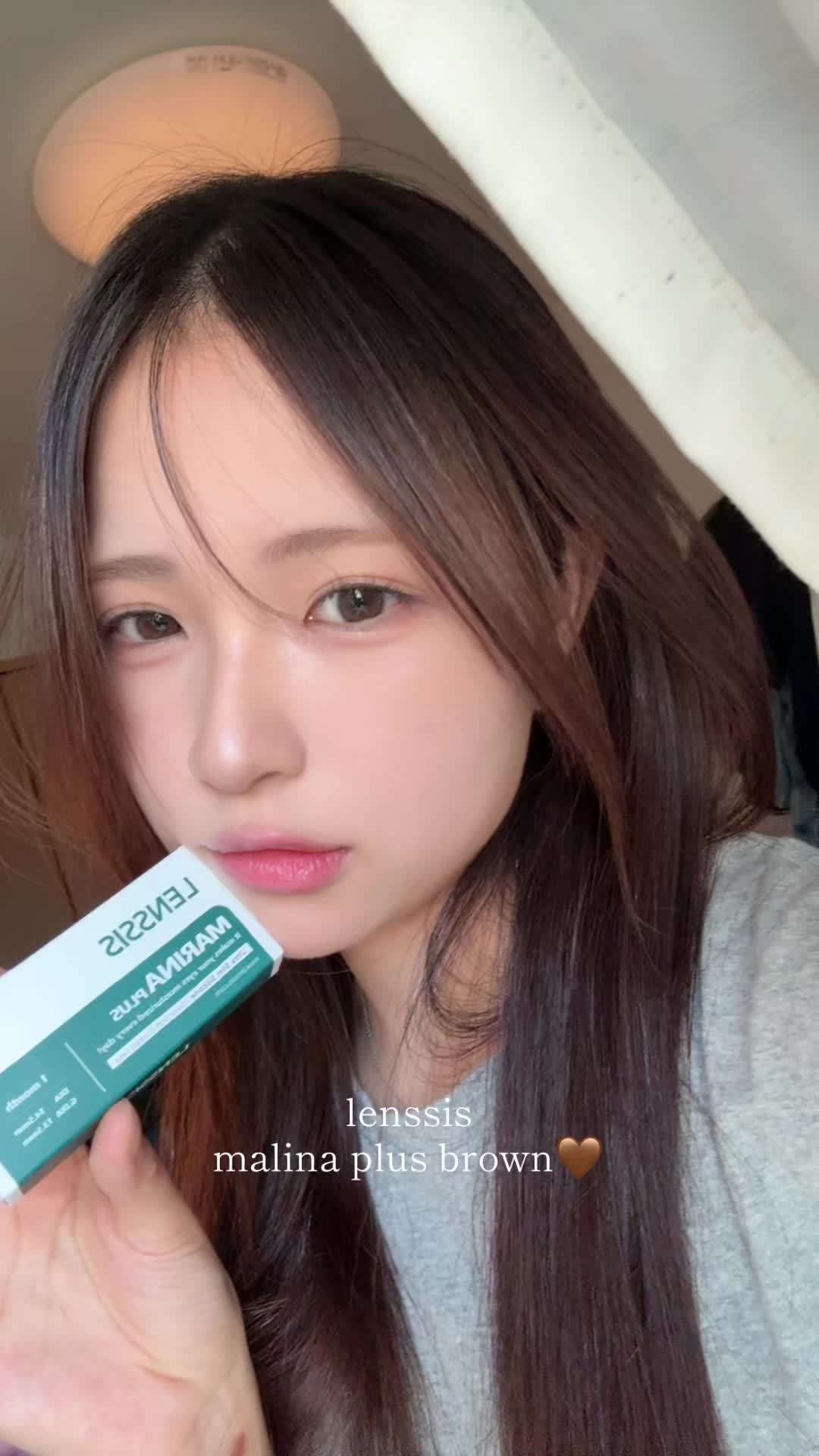 TikTok post by @ponkotu.abeaqua22 for lenssis jp. Caption reads: デイリー使いしやすく、小さすぎず大きすぎない透明感うるうるナチュラルなカラコンに出会えました。....