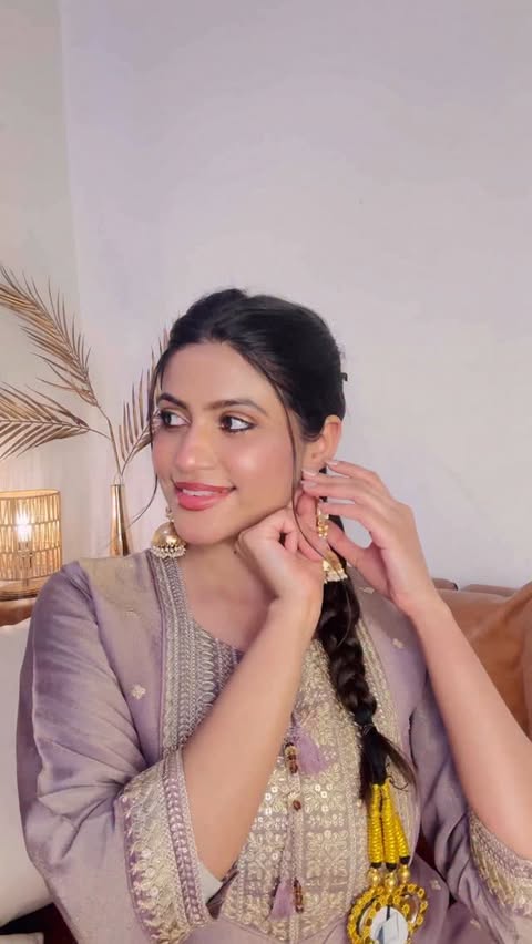 Instagram post by @niharika_artistry for NYX Cosmetics. Caption reads: Comment for links 🔗

@forever52india ....