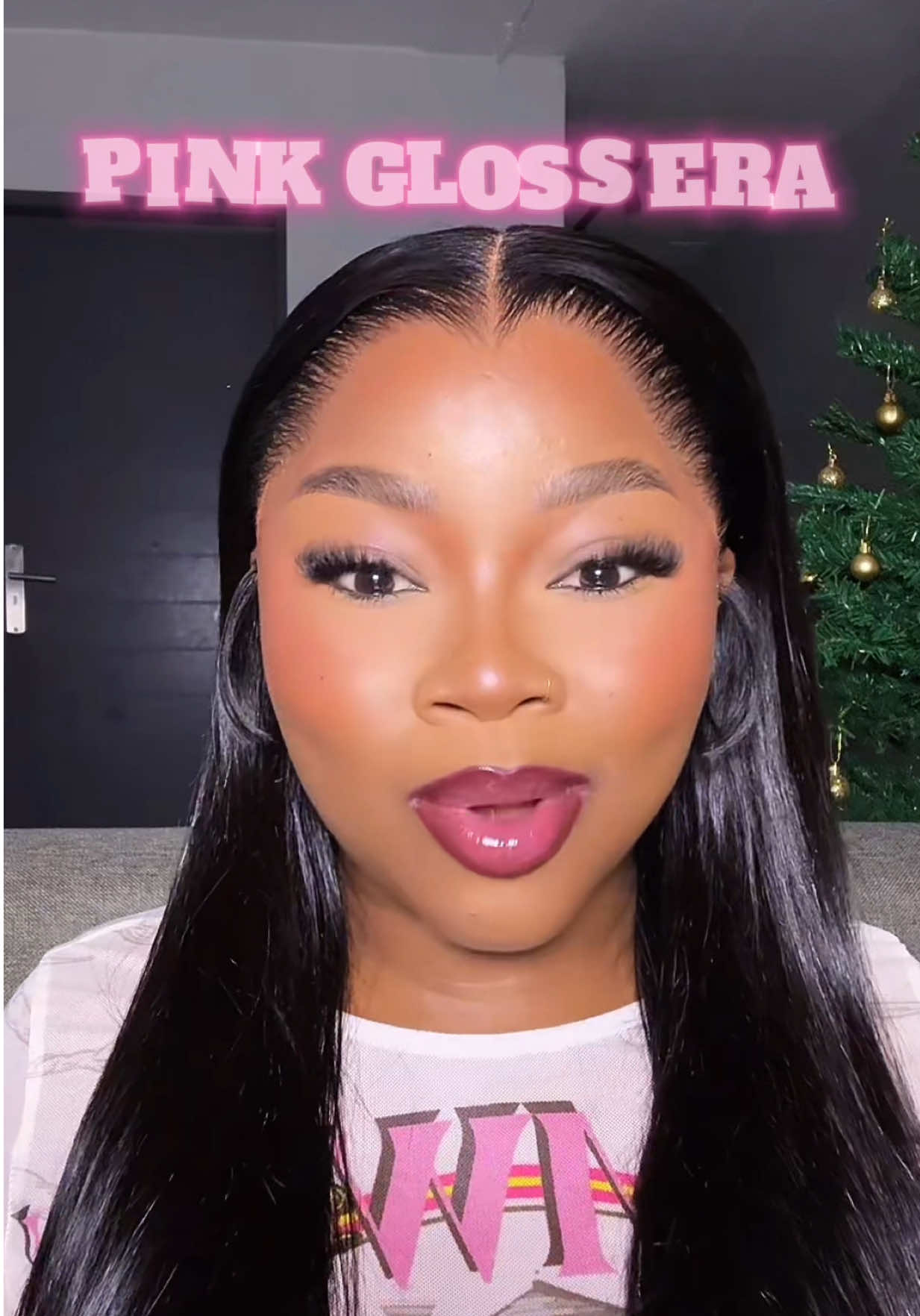 TikTok post by @katlegotsebiso_ for Juvia’s Place. Caption reads: [...] shine? JUICY. My favourite lip combos with....