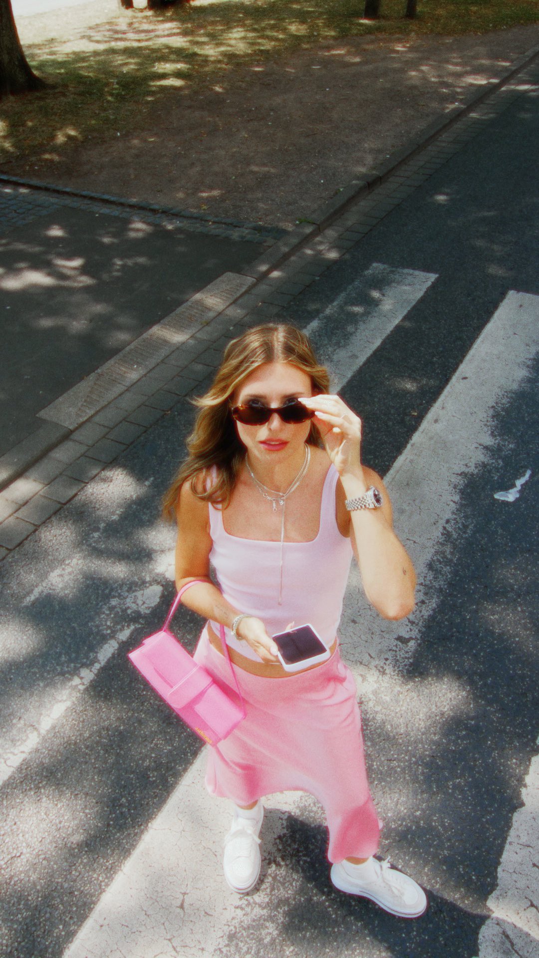 Instagram post by @maddi_bu for Mister Spex. Caption reads: Für jeden Moment die richtige Brille 🕶️
Mit....