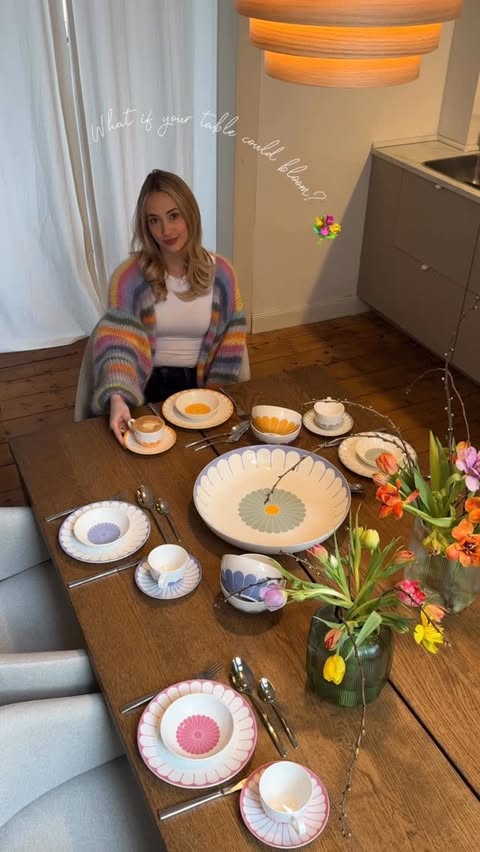 Instagram post by @daviashome for Villeroy & Boch. Caption reads: Ad/Anzeige / @villeroyboch - What if your table....