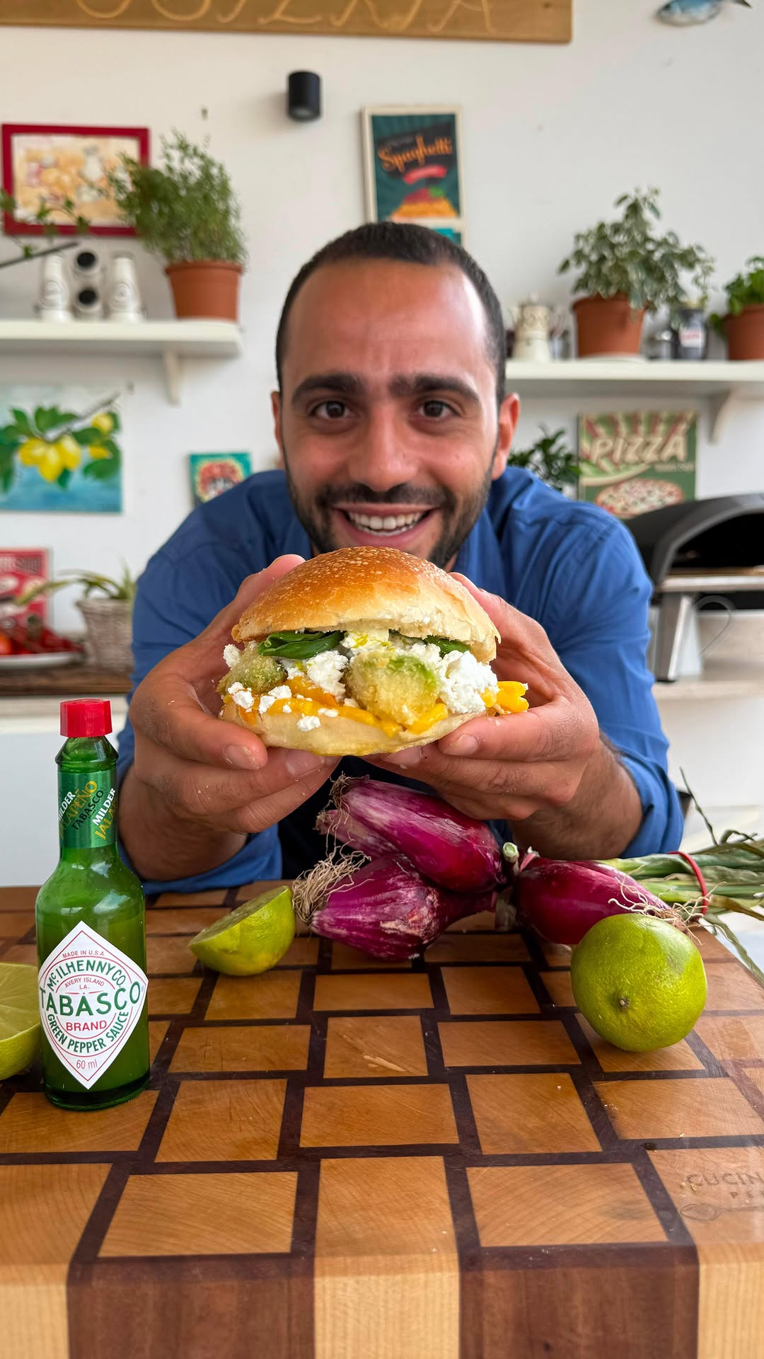Instagram post by @cucinaconruben for Tabasco. Caption reads: Panino con avocado fritto, feta e insalata di....