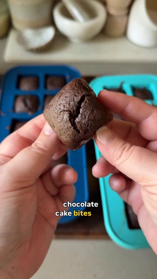 Instagram post by @simplysarahhart for Souper Cubes. Caption reads: Baking in @soupercubes trays is super easy! And....