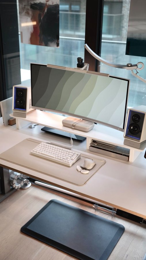 Instagram post by @jsetups for Orbitkey. Caption reads: 𝗚𝗶𝘃𝗲𝗮𝘄𝗮𝘆 𝗧𝗶𝗺𝗲! 🎉 

I’ve partnered....