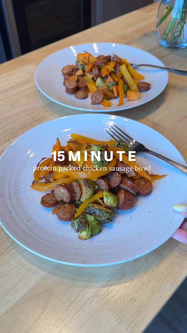 Instagram post by @marykateschmidt for Amylu Foods. Caption reads: Protein packed easy lunch or dinner? 15 minutes or....