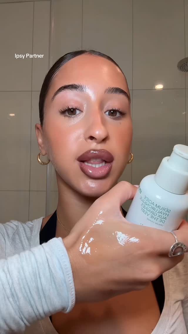 Instagram post by @grwtzi for By Rosie Jane. Caption reads: [...] 
@innisfreeofficial 
@byrosiejane....