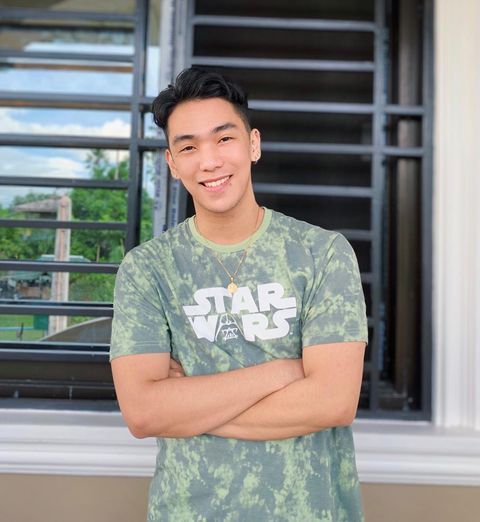 Instagram post by @lloydaaronagustin for ShopBack. Caption reads: 11.11 sale is comingggggg!✨ Complete your OOTDs....