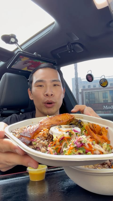 Instagram post by @asianchowdown for sweetgreen. Caption reads: #sweetgreen_partner Eating Sweet Green! [...].