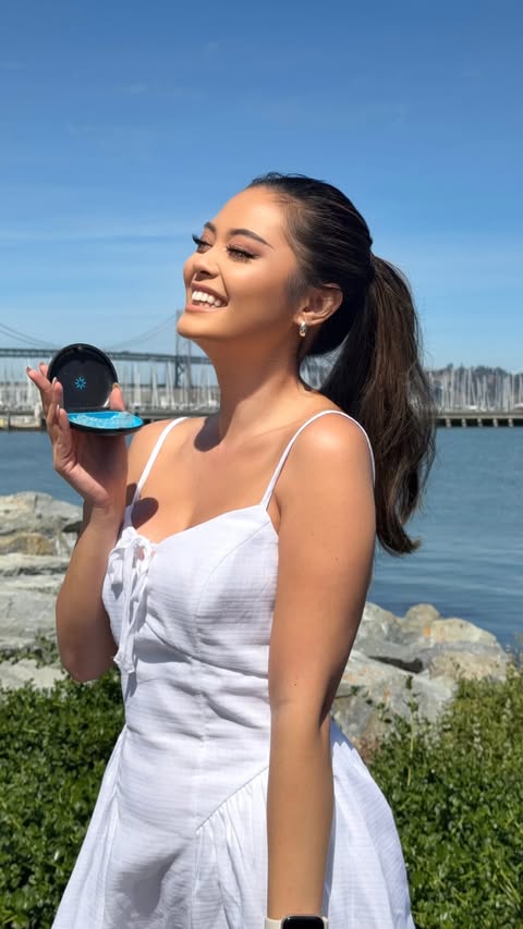 Instagram post by @missraquelbasco for Invisalign. Caption reads: this feels a little full circle for me....