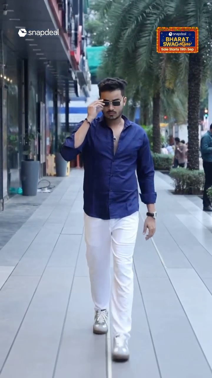 Instagram post by @kashinathsingh.official for Snapdeal. Caption reads: Let your style speak for itself ✨

Swagotsav Sale....