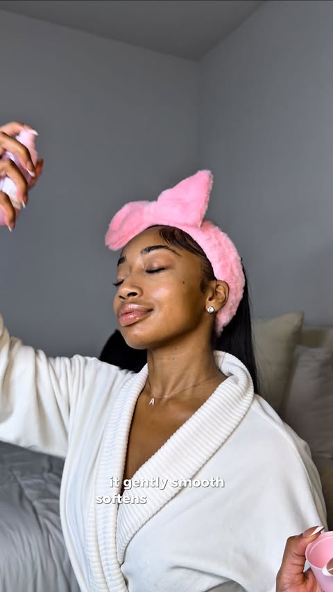 Instagram post by @danggtayluuh for Glow Recipe. Caption reads: The @glowrecipe CYBER WEEK SALE has arrived, here....