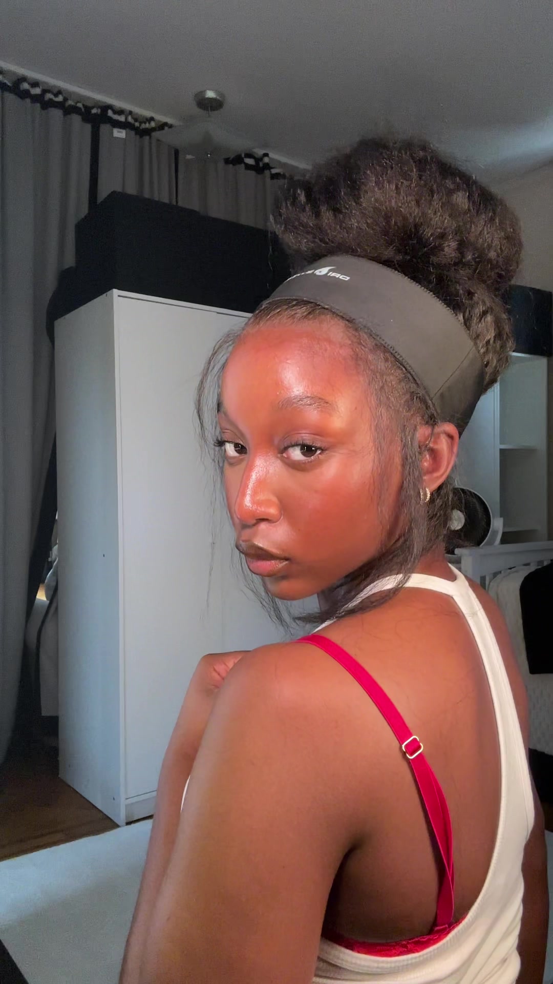 TikTok post by @..janaenae for WigFever. Caption reads: A beautiful beginner friendly 360 lace wigggggg....