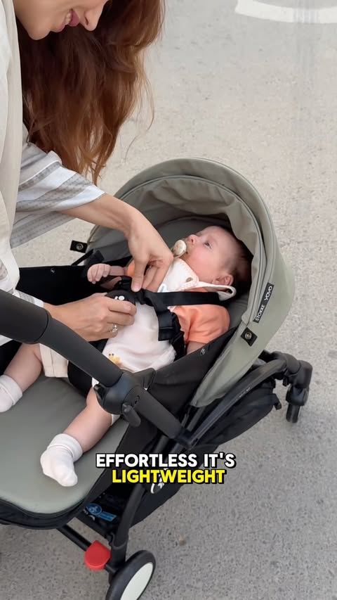 Instagram post by @gmzeakpnar for Mamas & Papas. Caption reads: After struggling with a bulky stroller on our last....