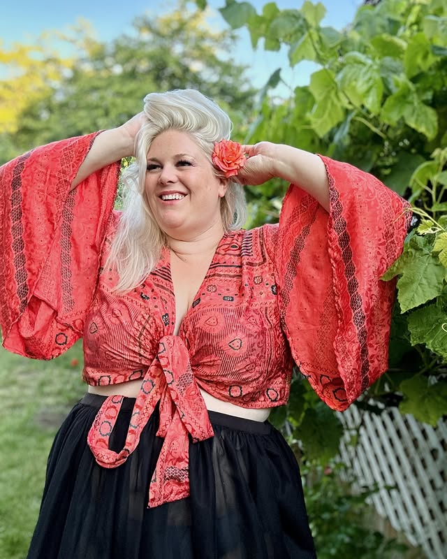 Instagram post by @plussizewildflower for Darn Good Yarn. Caption reads: Have you ever seen something and you’re like, “I....