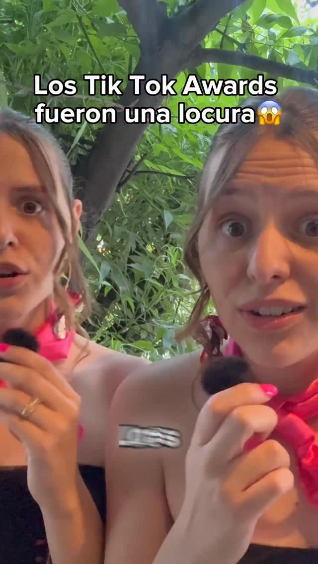 Instagram post by @emilieyestephany for Avène. Caption reads: ¡Que noche tan increíble! 🤩✨ @avene #TikTokAwards....