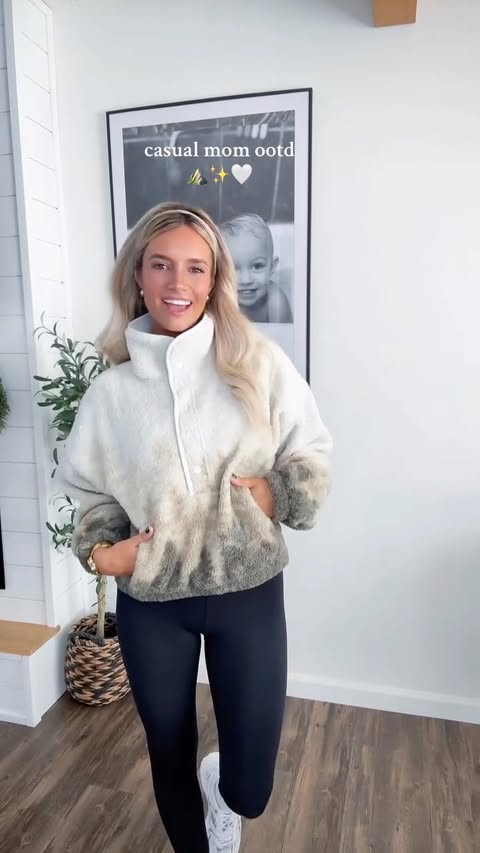 Instagram post by @logan_faye for American Eagle. Caption reads: I cannot stop obsessing over this sweatshirt &....