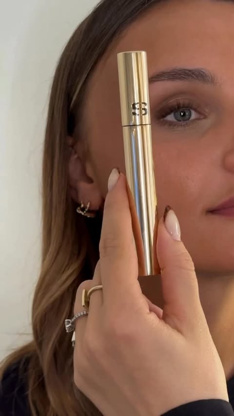 Instagram post by @nikolineleschmidt for Sisley Paris. Caption reads: Matte, but never flat.

@nikolineleschmidt....