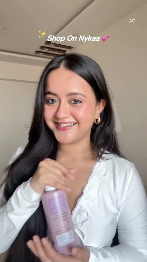 Instagram post by @sushmita.xr for Bare Anatomy. Caption reads: [...] finally fix dry and frizzy hair The....