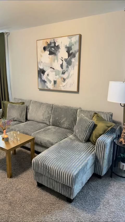 Instagram post by @ugc.by.ayka for Belffin. Caption reads: [...] out together.
We’re obsessed with this....