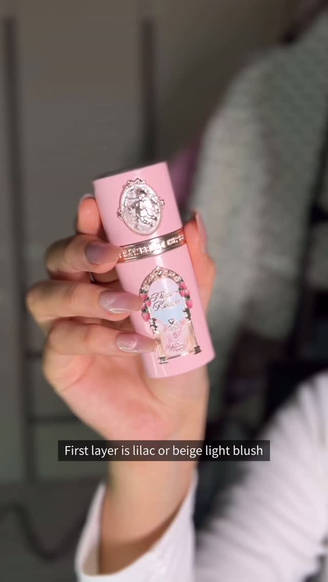 Instagram post by @hinddiary22 for Flower Knows. Caption reads: Asian Makeup BDarija🐰: Blush Placement💞✨
شنو لون....