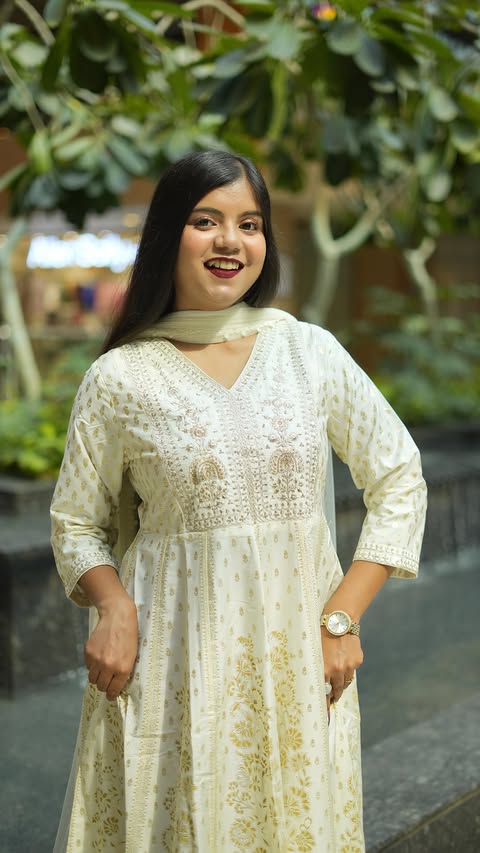 Instagram post by @_precious_heart for Lifestyle Stores. Caption reads: [...] #HoliFashion #HoliLooks #Lifestyle....