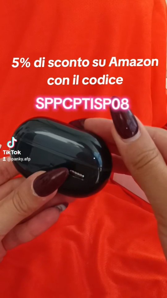Instagram post by @antoniettapiccinni92 for SOUNDPEATS. Caption reads: Scopri le SOUNDPEATS PearlClip Pro: auricolari con....