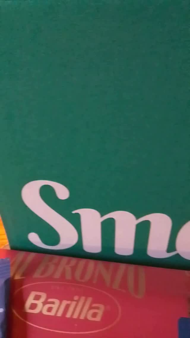 Instagram post by @ekstrompernilla for Smakbox. Caption reads: I samarbete med @smakbox 

Så fick jag hem boxen....