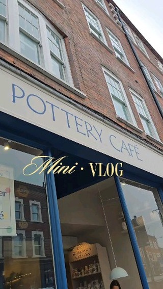Instagram post by @social_mums_ for Pottery Café. Caption reads: [...] Two locations available⤵️ Fulham Pottery....