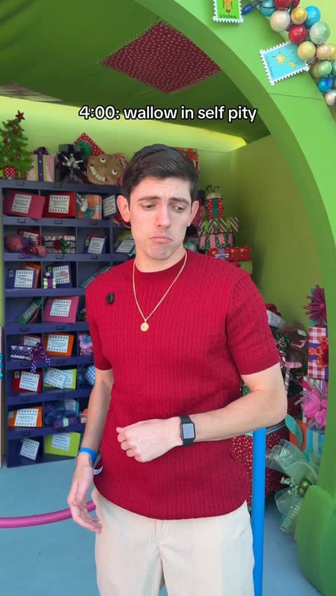 Instagram post by @zachpincince for Universal Studios Hollywood. Caption reads: The Grinch schedule is unmatched....