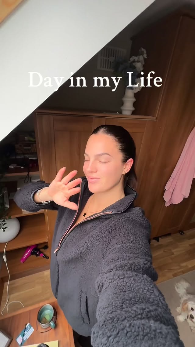 Instagram post by @leahtarpey_ for Revive Active. Caption reads: [...] loving starting my mornings with....